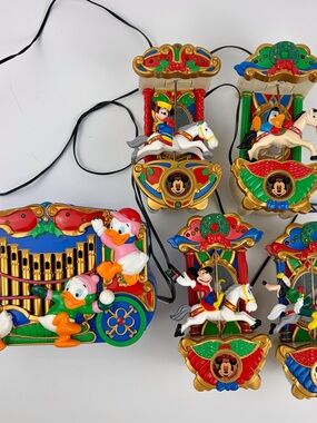 Mr. Christmas 1990s Mickey’s Holiday Carousel Disney Musical Lights Vintage